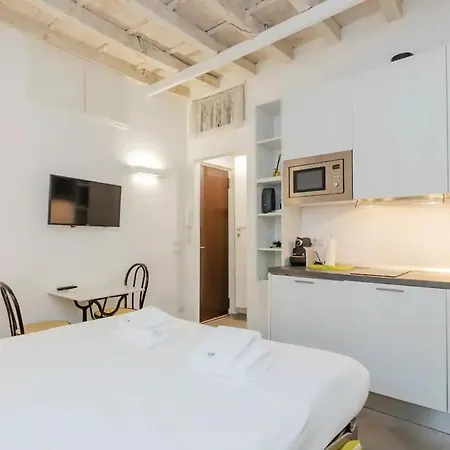 Alzaia Green Room-2