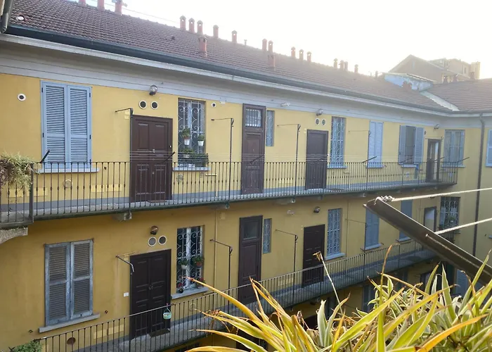 Milan Charm two-room apartment Bocconi Navigli Darsena
